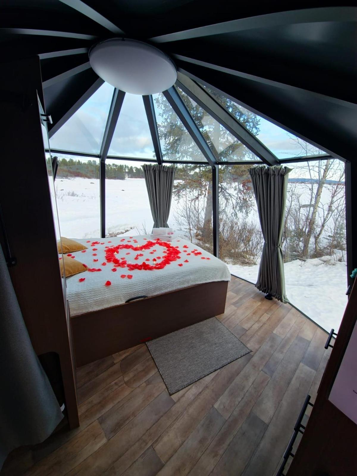 Aurora River Camp Glass Igloos & Cabins 키루나 외부 사진